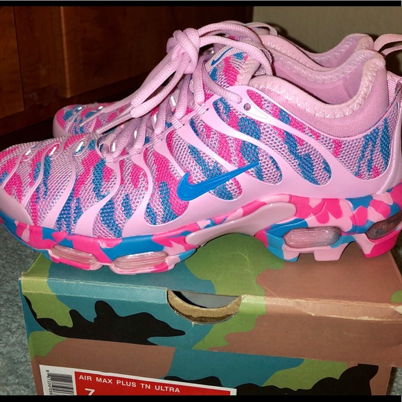 nike air max plus tn ultra pink